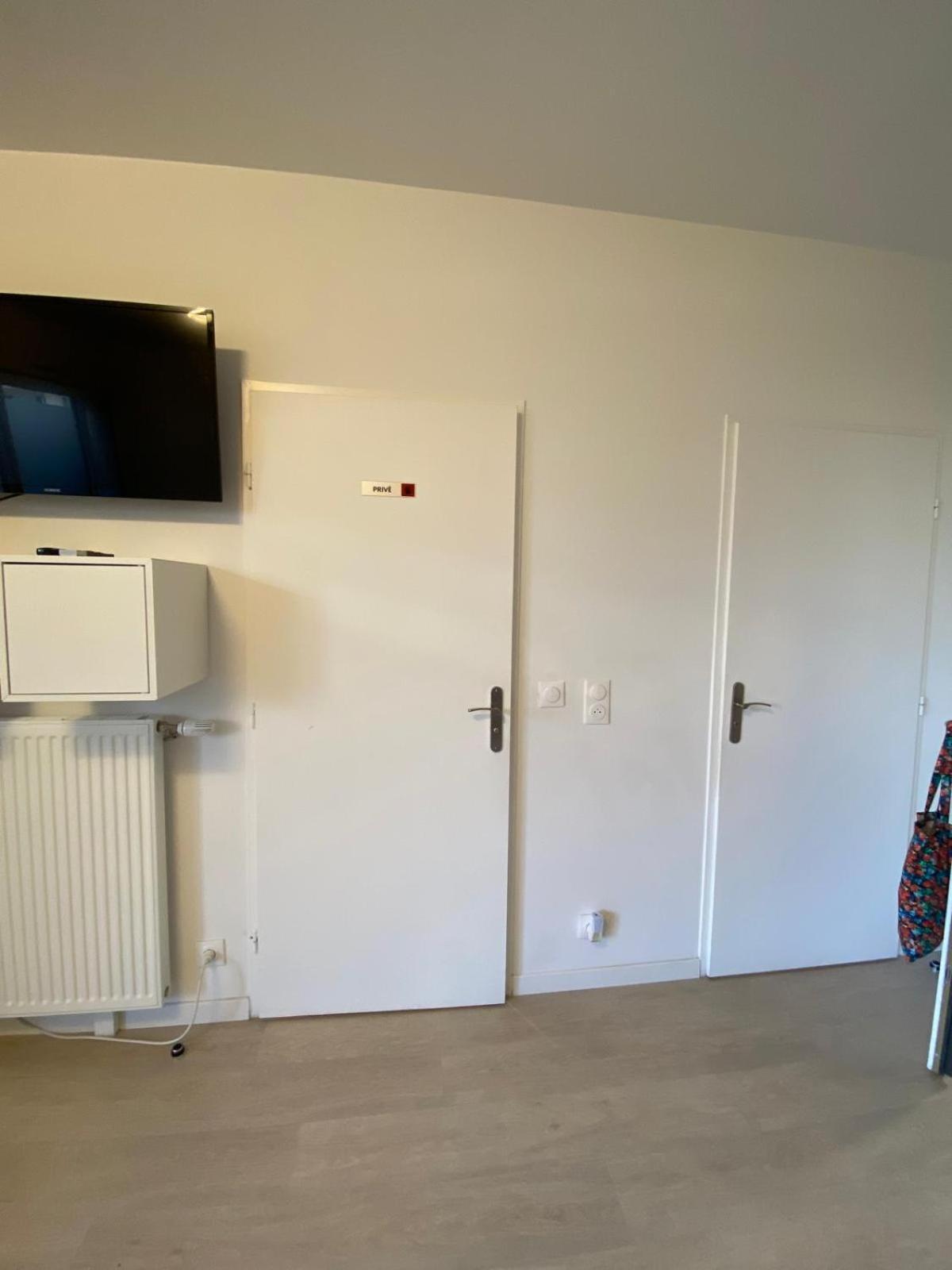 Spacieux Appart Terrasse Metro Hopital 4Pers Wifi Villejuif Luaran gambar